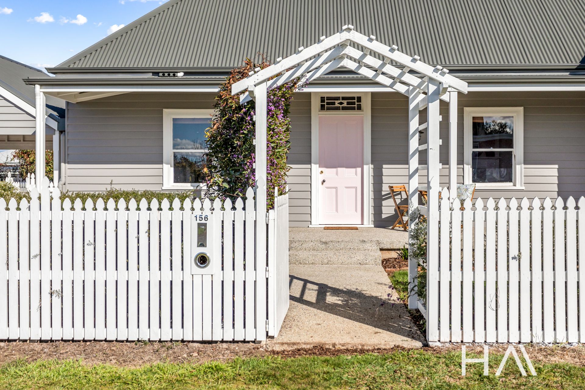 156 Dexter Street Westbury, Westbury - Thumbnail 3
