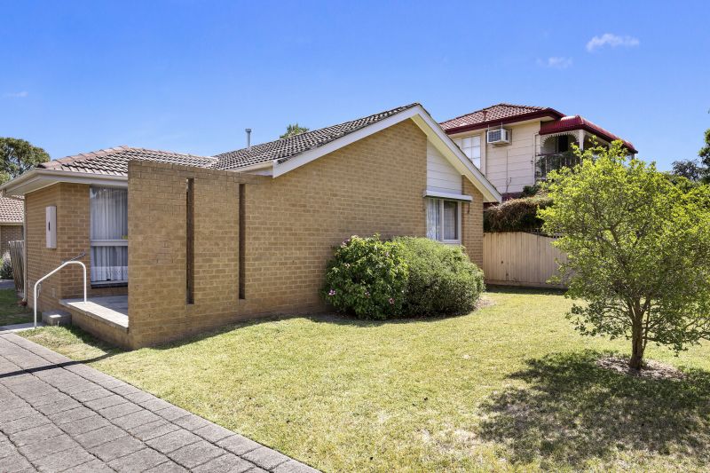 1/12 Buckmaster Drive, Mill Park