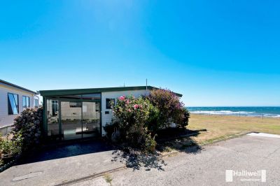18/2-12 North Caroline Street, East Devonport, East Devonport - Thumbnail 2