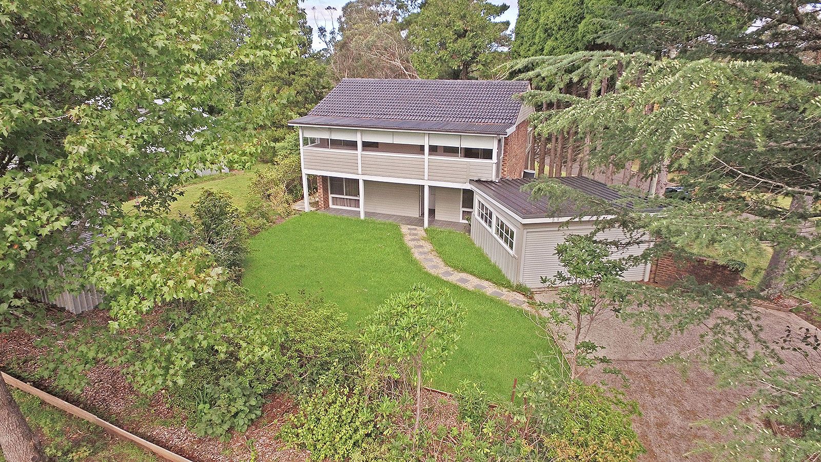 154a Blaxland Road Wentworth Falls 2782