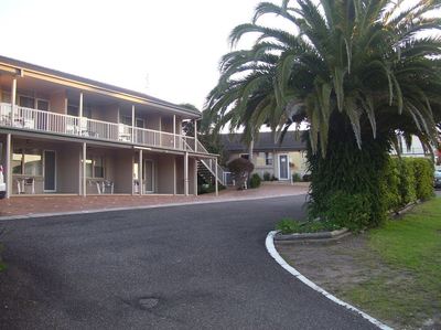 MOTEL FOR SALE - SOUTH COAST B&B MOTEL