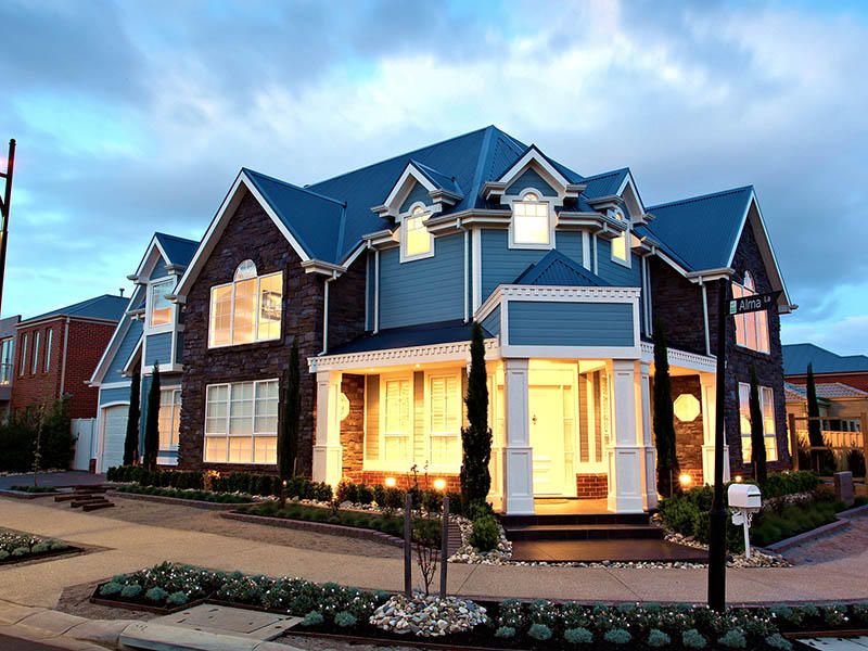 13 Wattlepark Street, Caroline Springs - Thumbnail 2