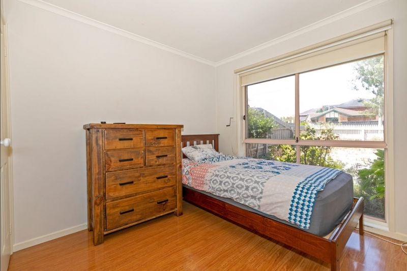 79 Grand Parade, Epping