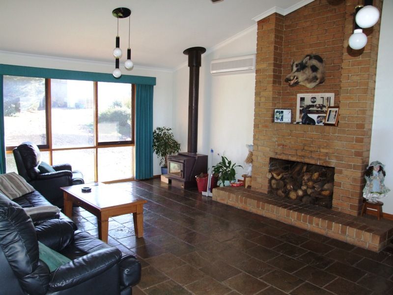 1577 Gisborne Road, Bacchus Marsh - Thumbnail 5
