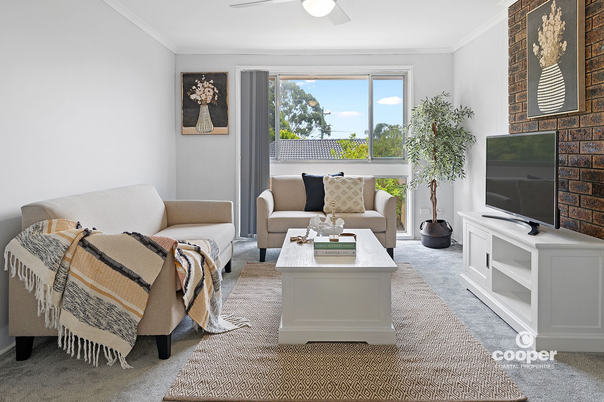 8 Leo Drive, Narrawallee - Thumbnail 3