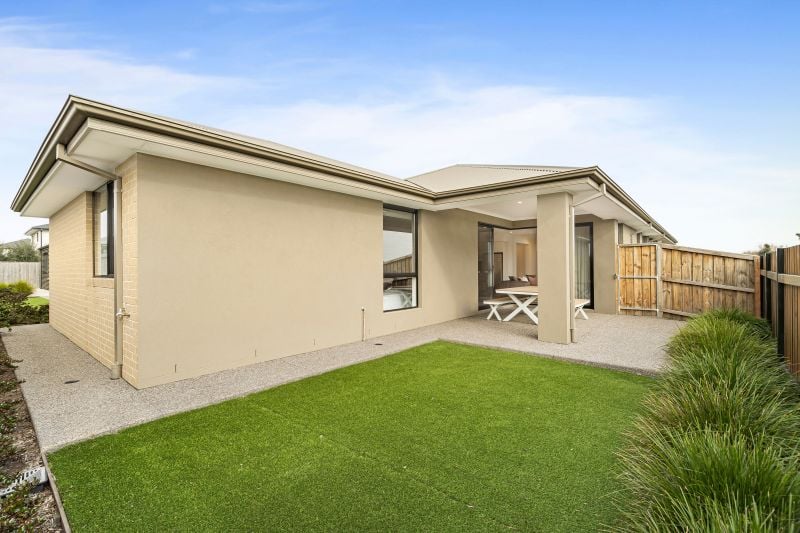 16 Bobbie Street, Wollert