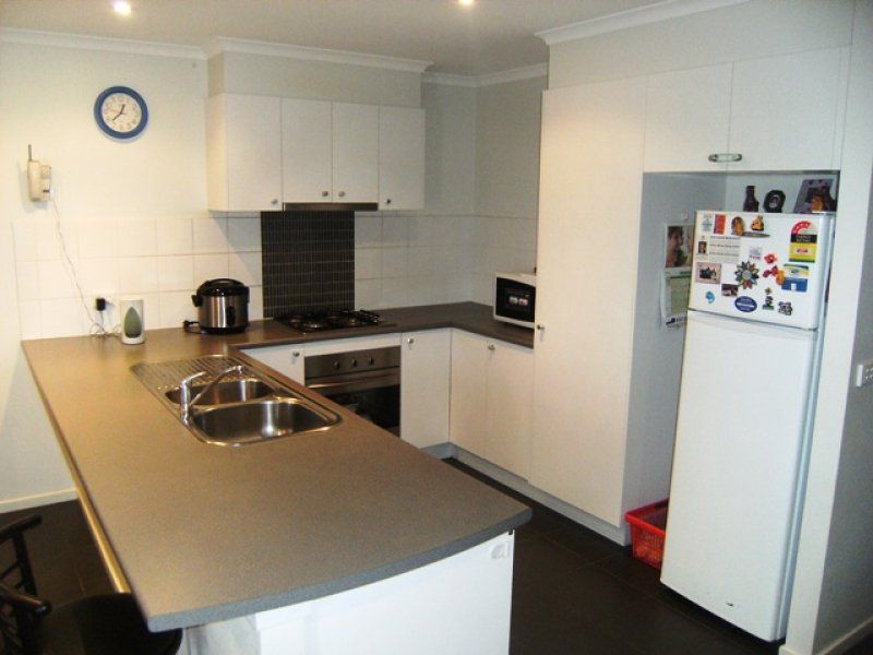 25 Gisborne Way, Caroline Springs - Thumbnail 3