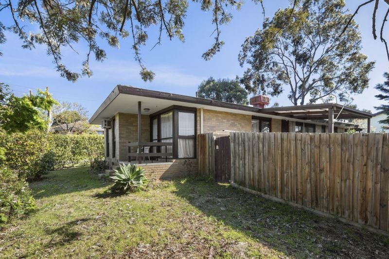 66 Eram Road, Box Hill North - Thumbnail 2