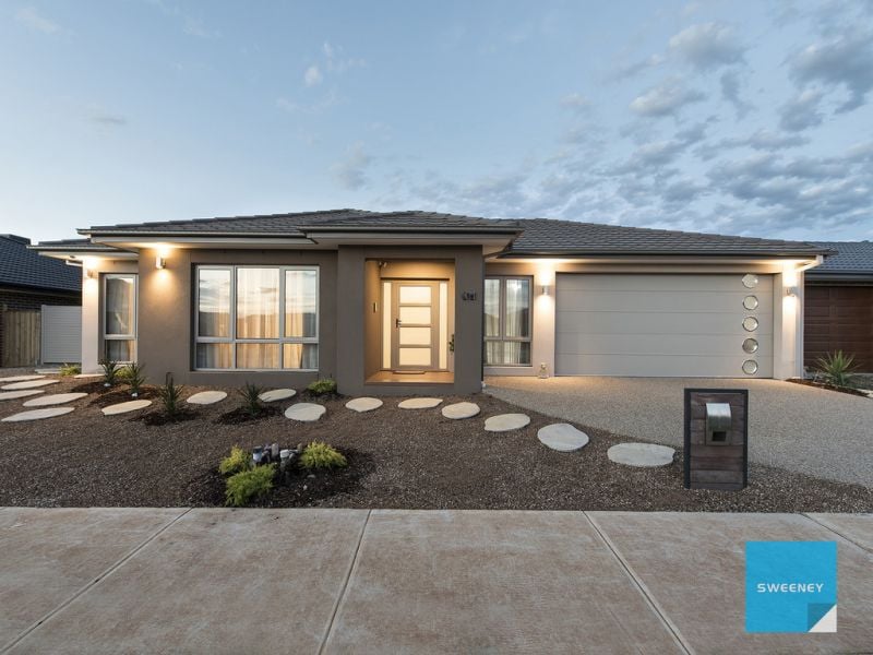 30 Arbourton Avenue, Rockbank - Thumbnail 2