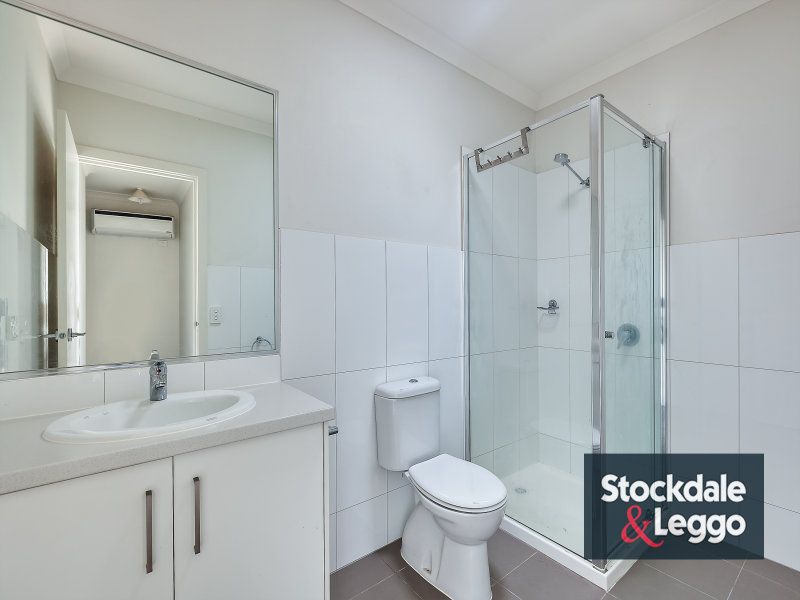 35 Pasture Crescent MERNDA, Mernda - Thumbnail 7