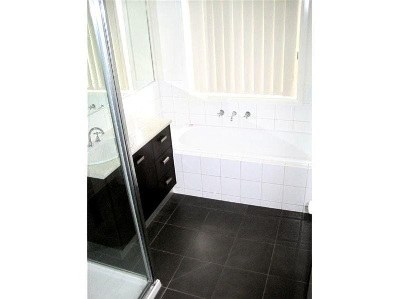 Stylish and Quiet 3 Bedroom home