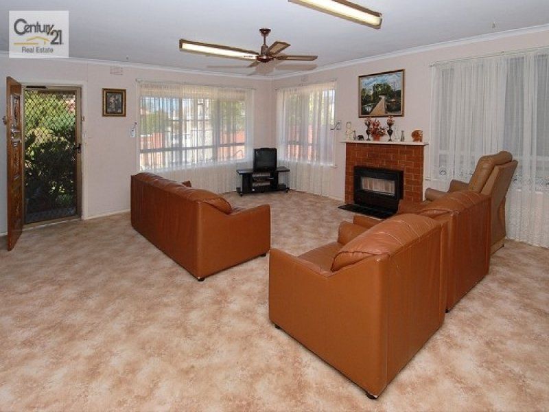 25 Bracken Grove, Altona - Thumbnail 5