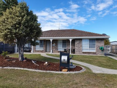 3
 
 
 
  
 
 
 1
 
 
 
  
 
 
 2
 
 
 
 
 
 
 
 32 Club Drive, Shearwater TAS 7307, Shearwater - Thumbnail 2