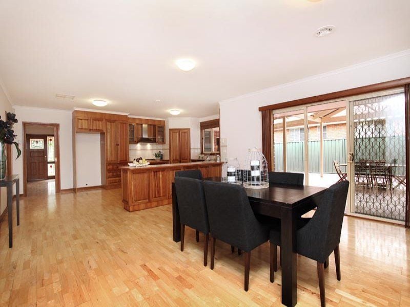 8 Northampton Crescent, Caroline Springs - Thumbnail 6