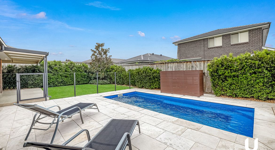 Gledswood Hills 13 Silverwood Street