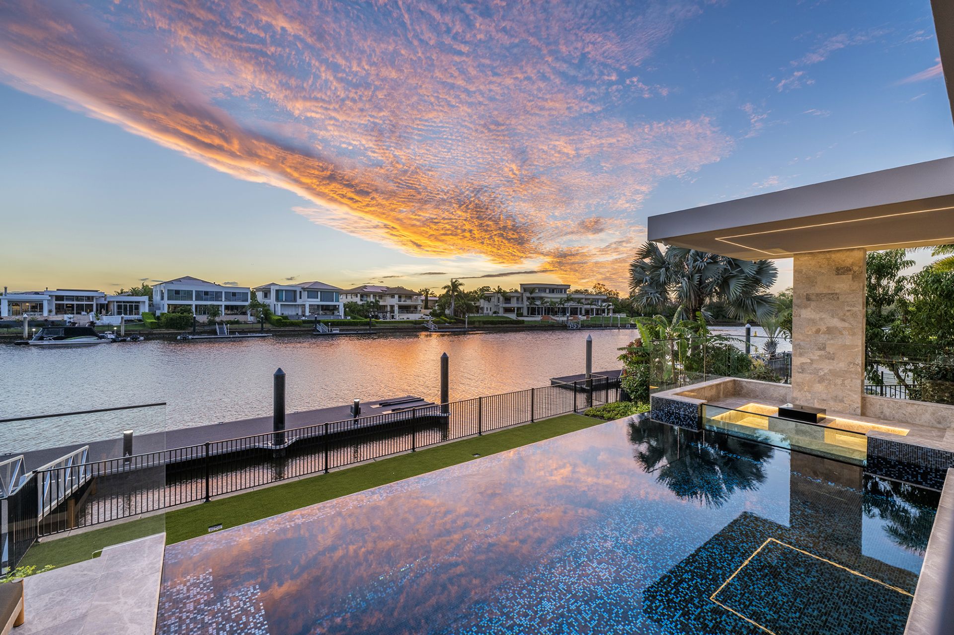 1668 Riverdale Drive, Hope Island Amir Prestige Group