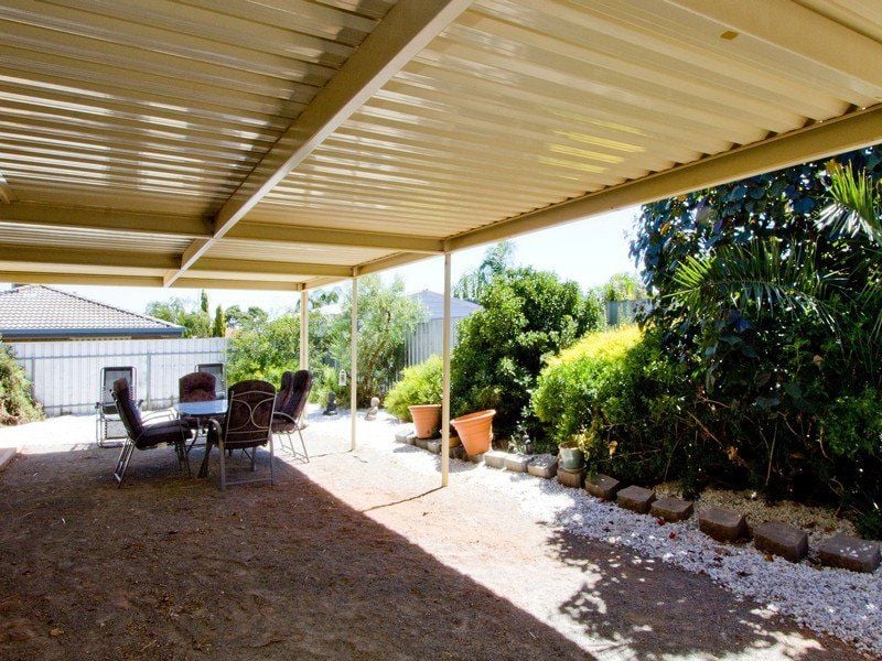 27 Adams Road Craigmore 5114