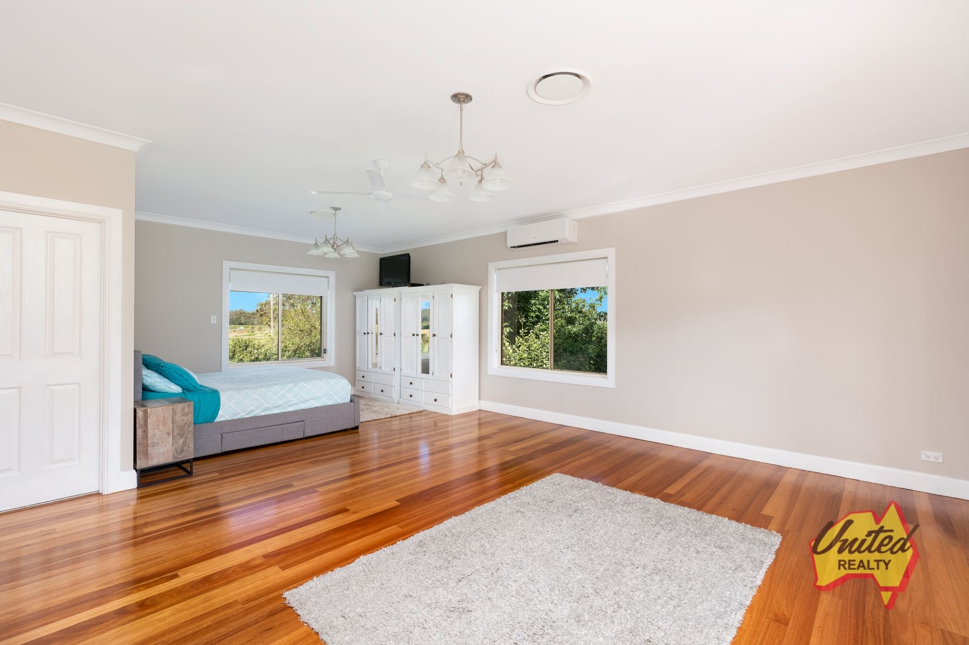 2 Sunnyside Drive, Ellis Lane United Realty