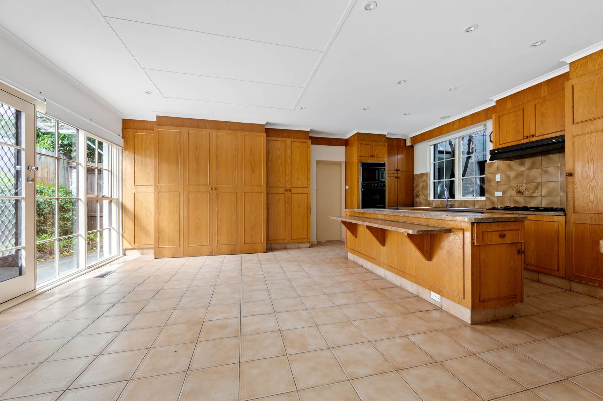 233 Glen Eira Road, St Kilda East - Thumbnail 4