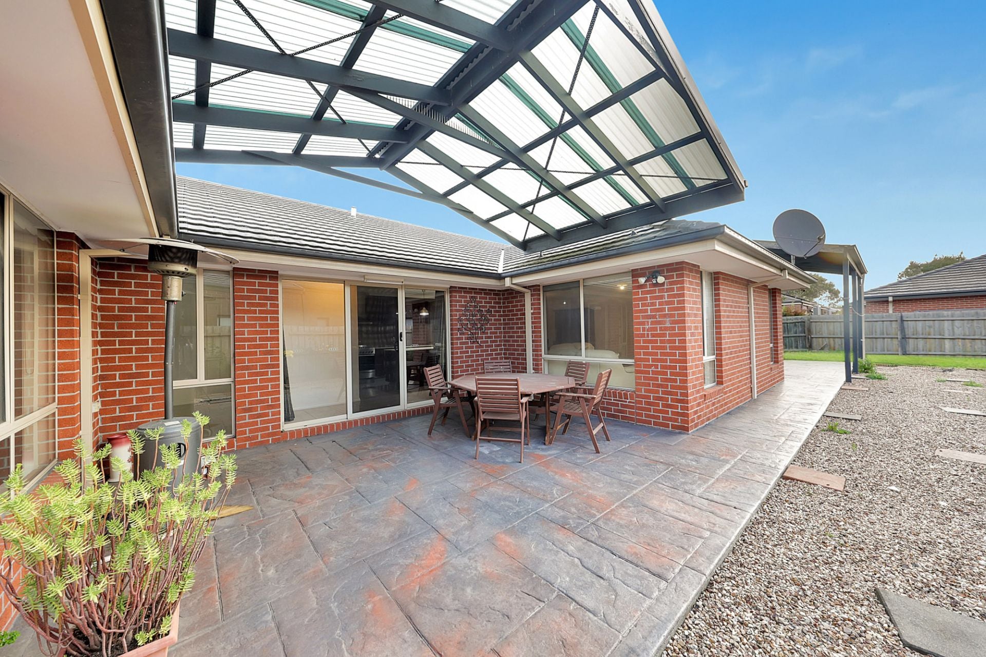 Excellent Family Living on 562sqm