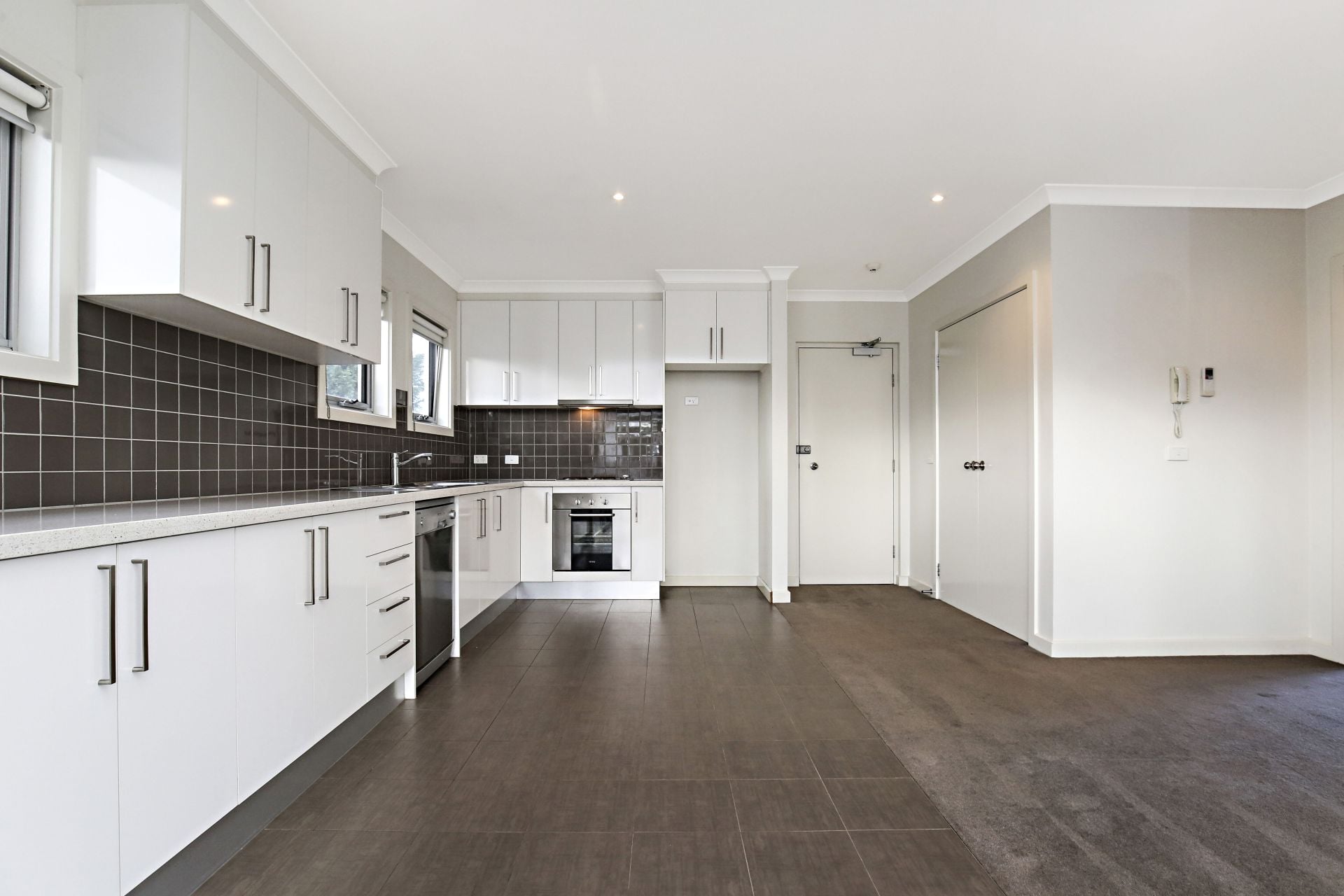 LUXURY LIVING