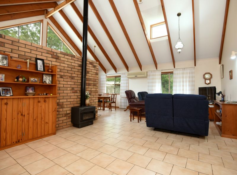 16 Merrol Street, Highfields QLD, Highfields - Thumbnail 2