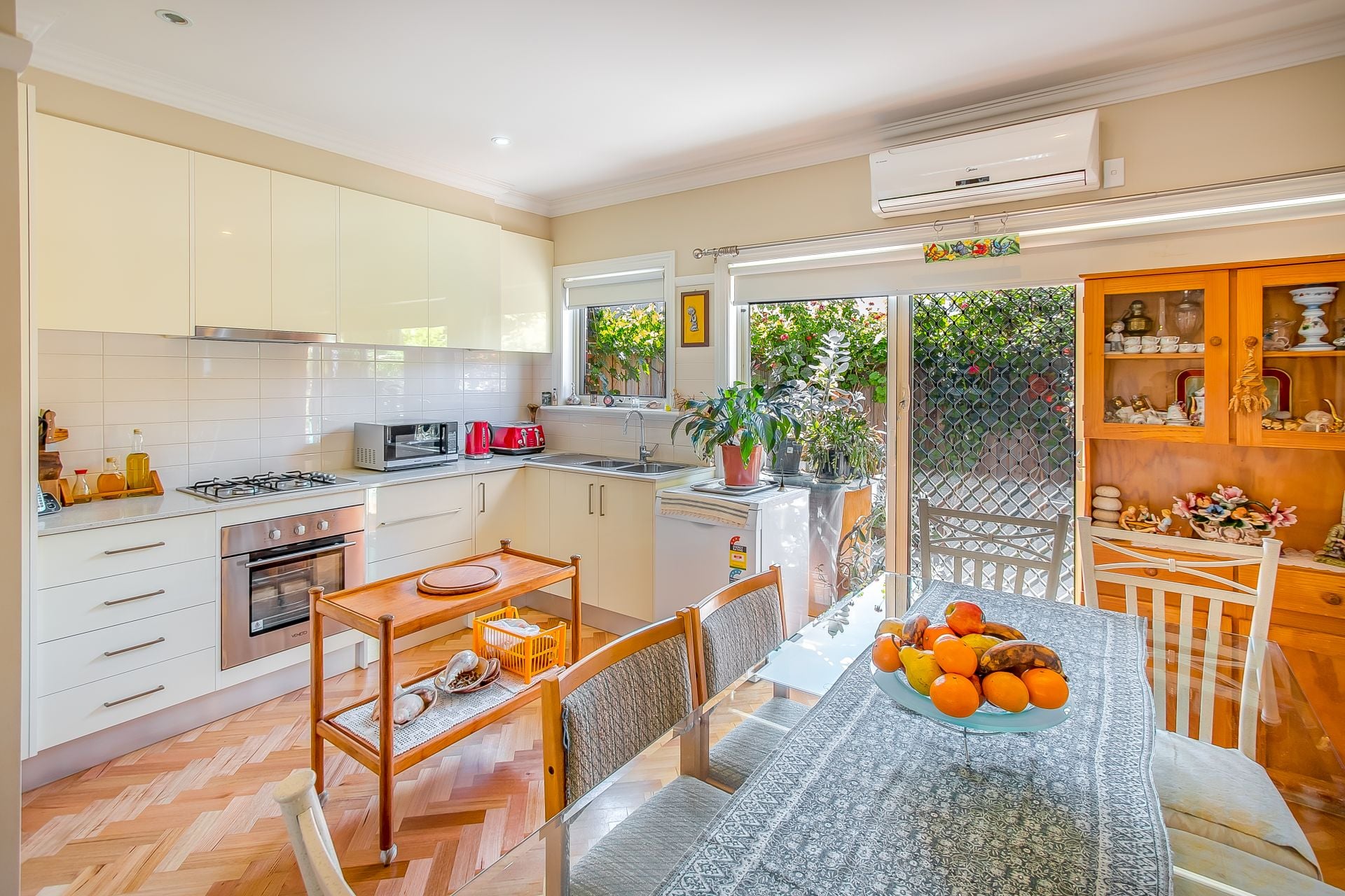 Enticing Low-Maintenance Lifestyle