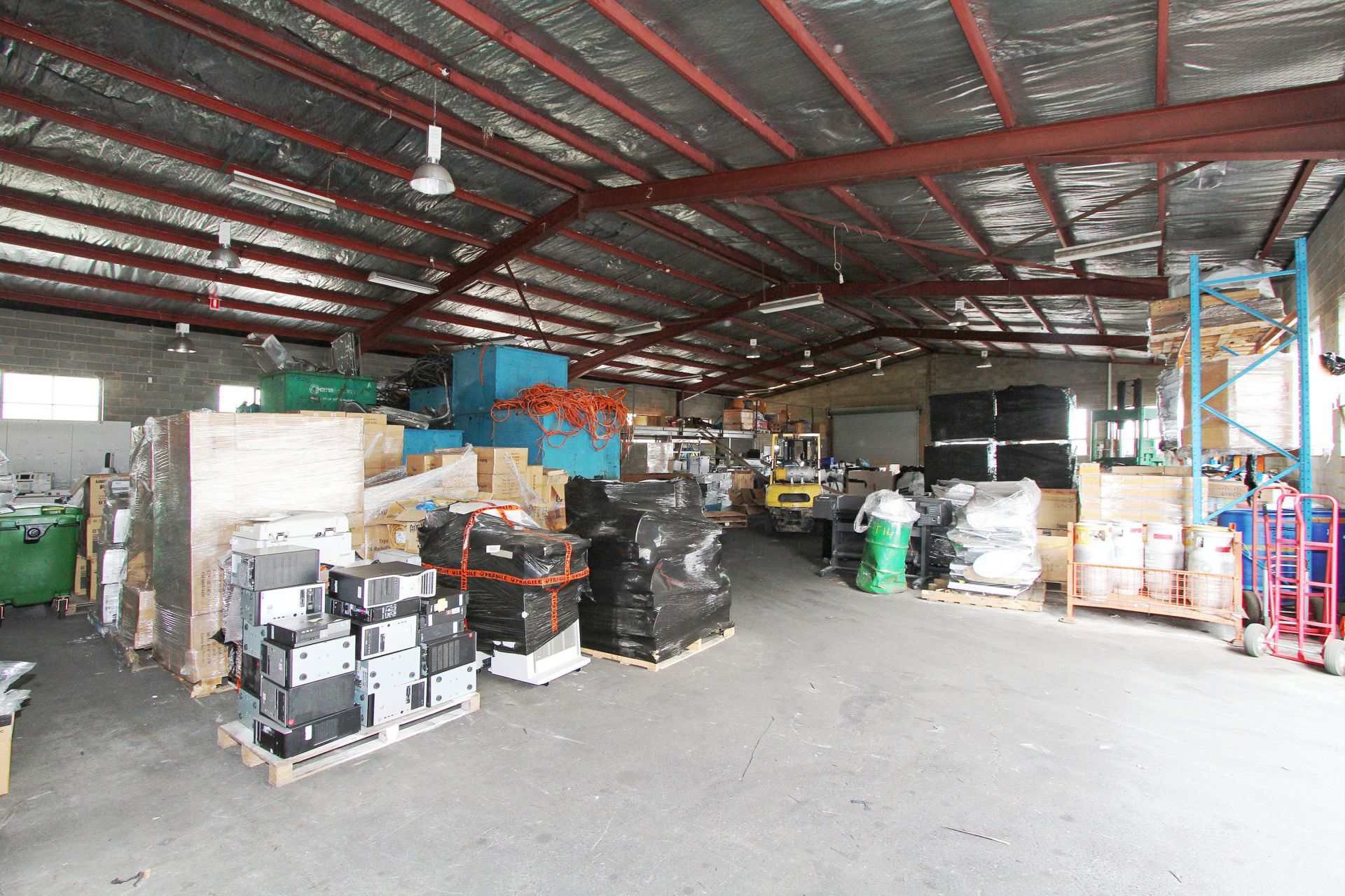Versatile Warehouse/Factory off Hume Highway