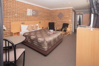 MOTEL LEASEHOLD FOR SALE - NEW ENGLAND REGION