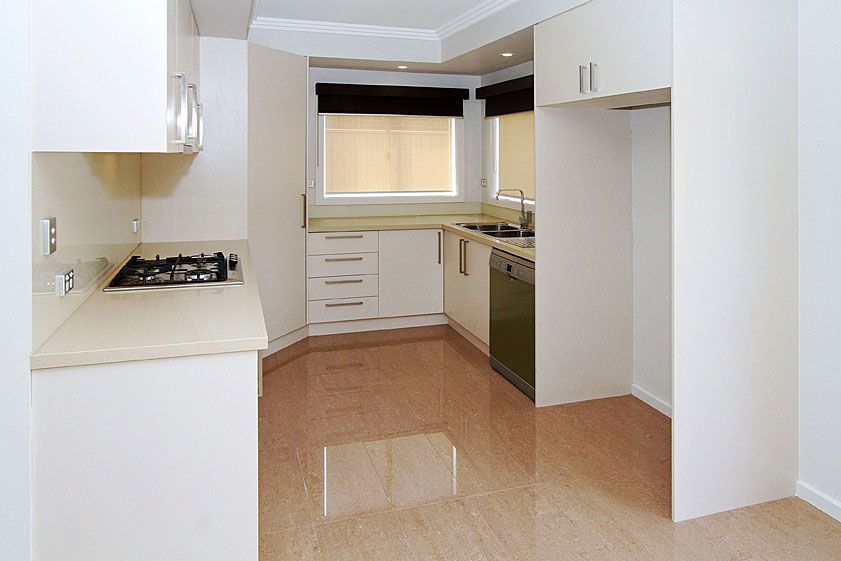 LOW MAINTENANCE FAMILY HOME