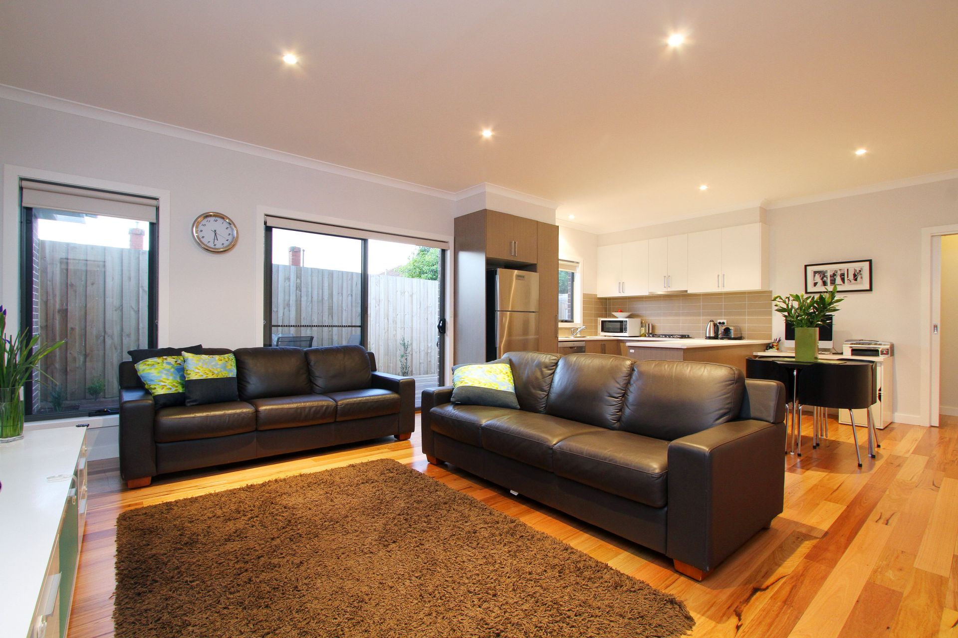 Stylish, Sophisticated And Superb Location