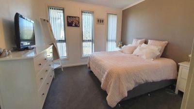 3
 
 
 
  
 
 
 2
 
 
 
  
 
 
 3
 
 
 
 
 
 
 
 23 Haven Drive, Shearwater TAS 7307, Shearwater - Thumbnail 5
