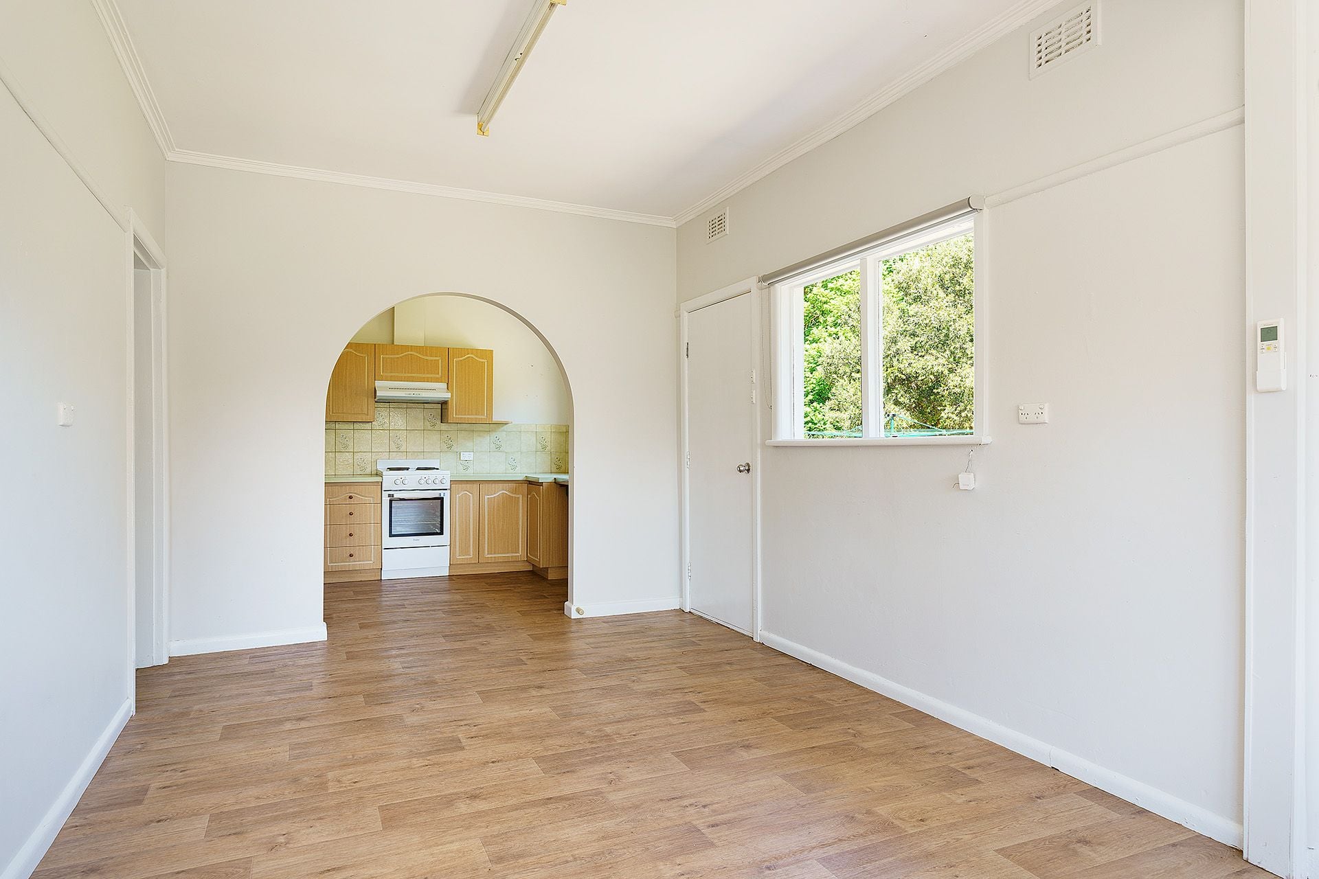 128 Main Road, Campbells Creek - Thumbnail 6