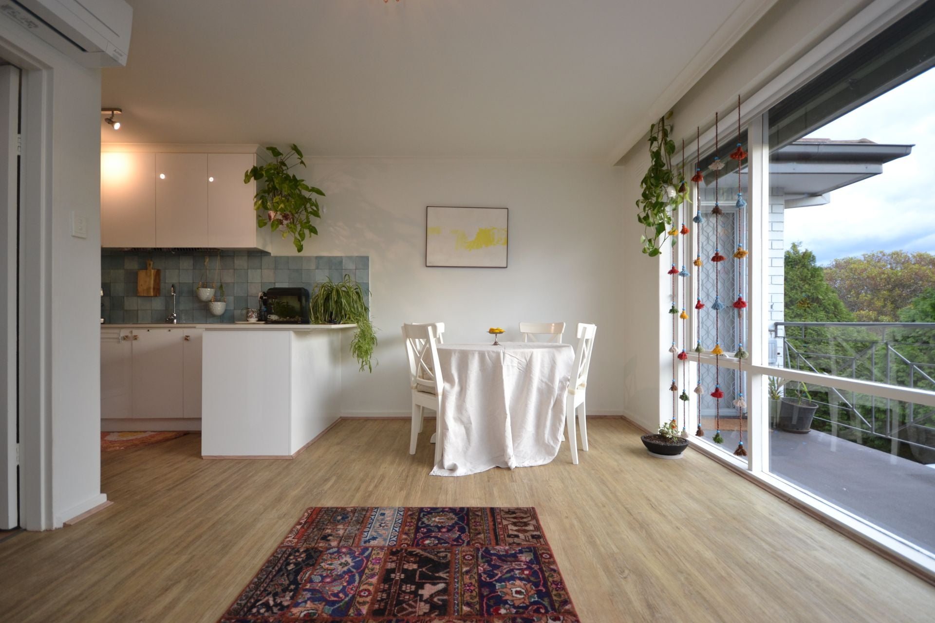 EXQUISITE INTERIORS, IMPECCABLE LOCATION