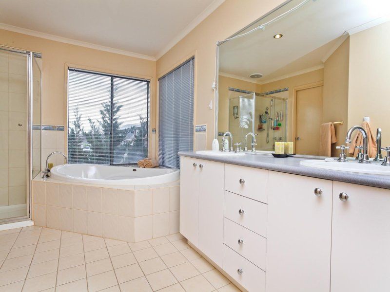 1 Catani Mews, Caroline Springs - Thumbnail 7