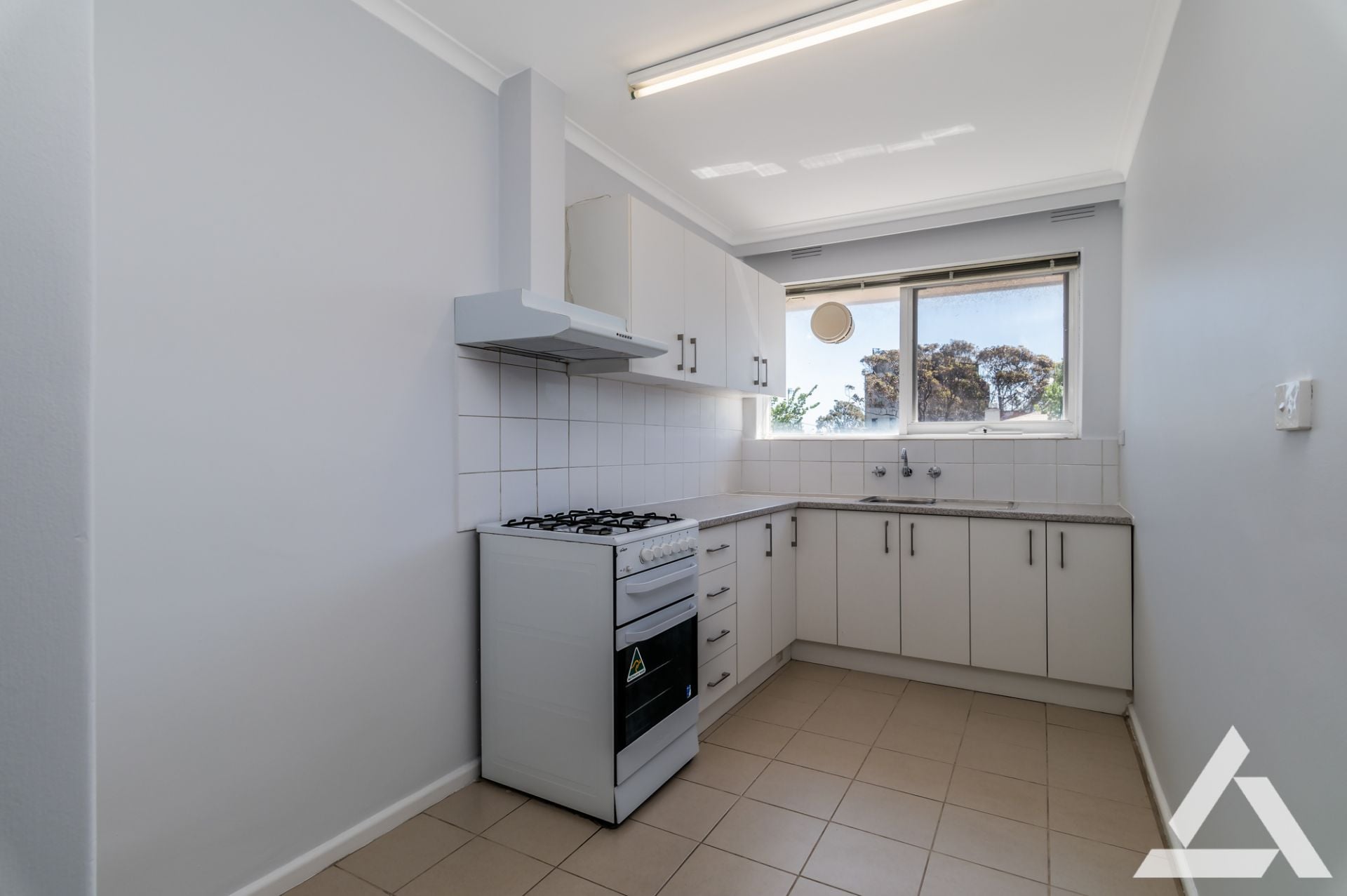 6/10 Kelvin Grove Springvale, Springvale - Thumbnail 2
