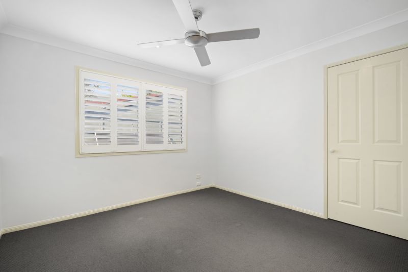 2/25 Charlton Street, Southport - Thumbnail 5