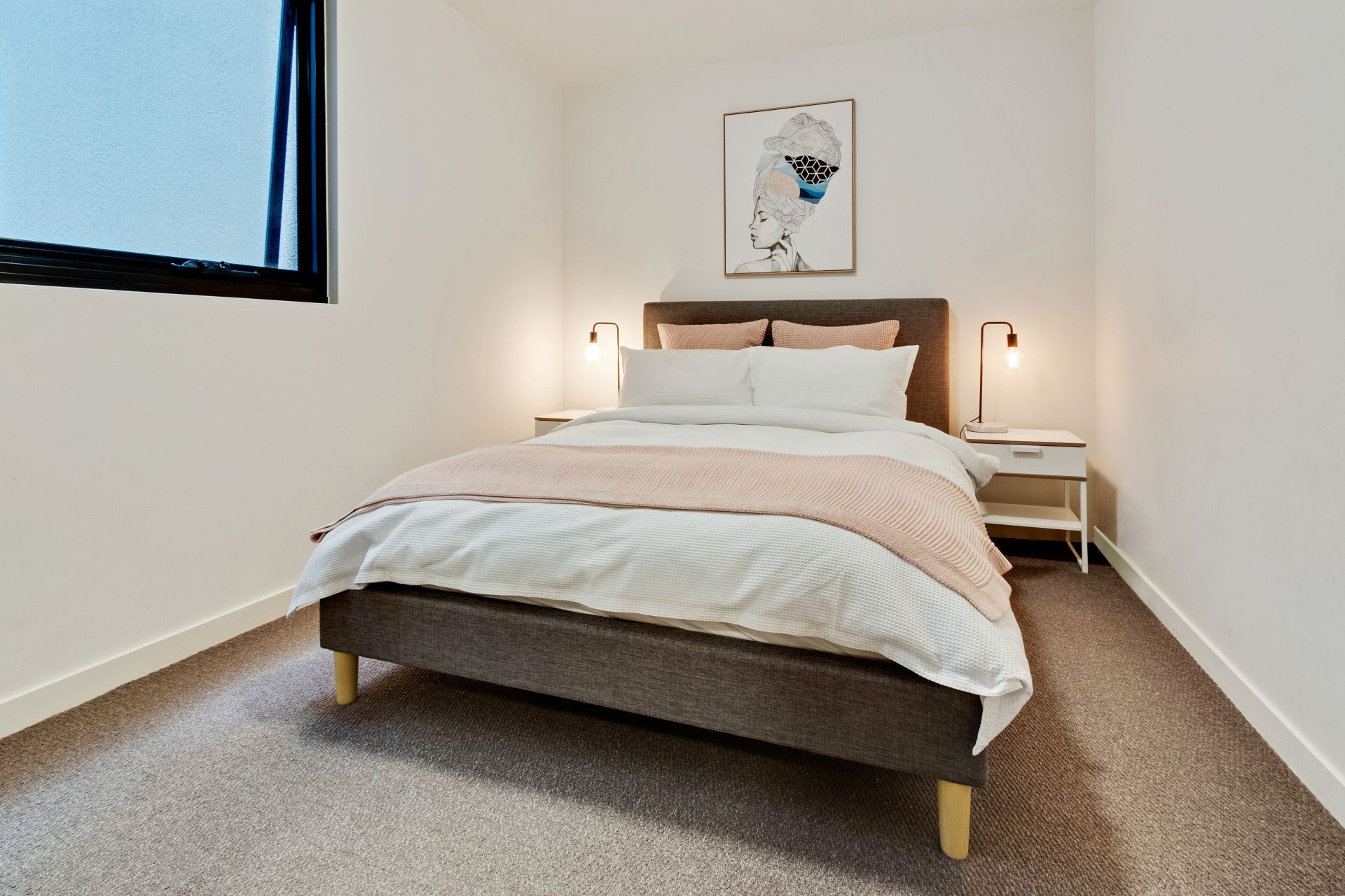 Vibrant Apartment Living In Lifestyle Hot Spot