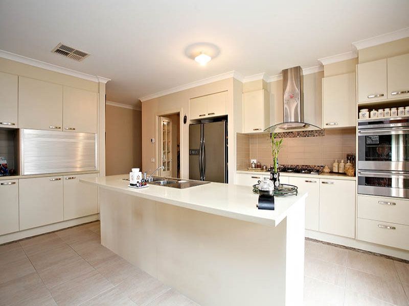 5 Beechwood Court MERNDA, Mernda - Thumbnail 7