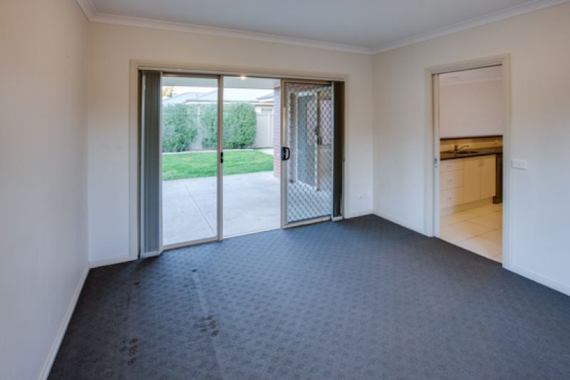 4 Bruno Place Lavington NSW, Lavington - Thumbnail 4
