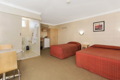 LEASEHOLD MOTEL FOR SALE – COASTAL SOUTH-EAST QLD 