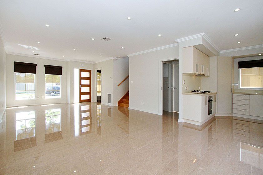 LOW MAINTENANCE FAMILY HOME
