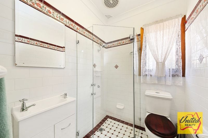 10 St James Road, Varroville United Realty