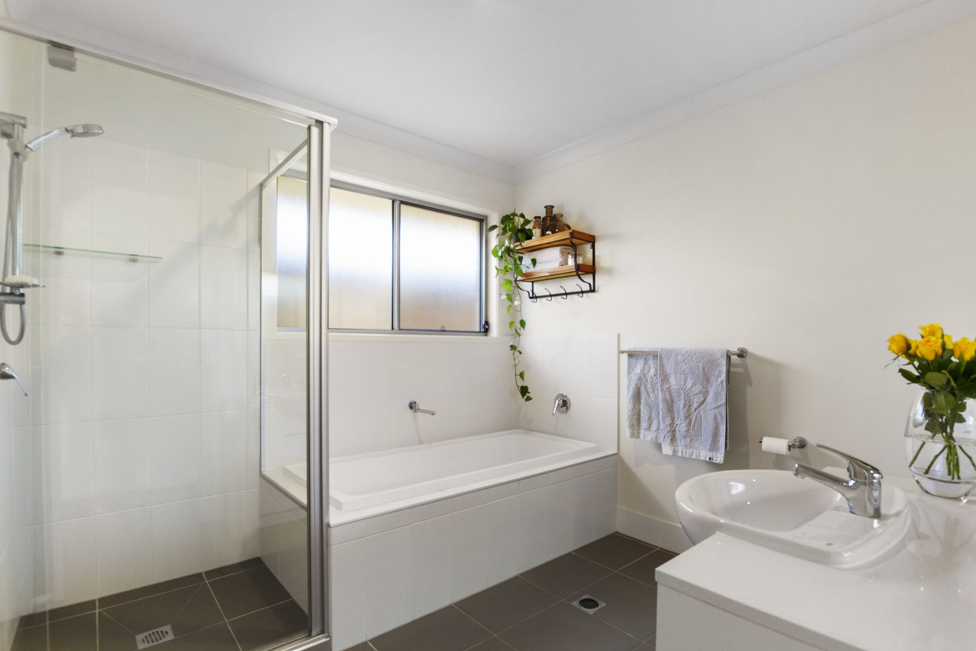 Real Estate For Sale 13 Helmore Road Jacobs Well , QLD