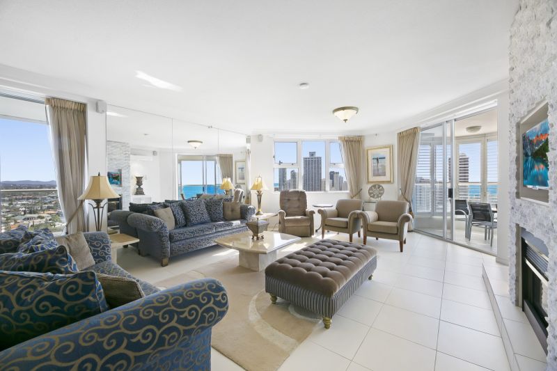 94/12 Commodore Drive, PARADISE WATERS Crown Realty International