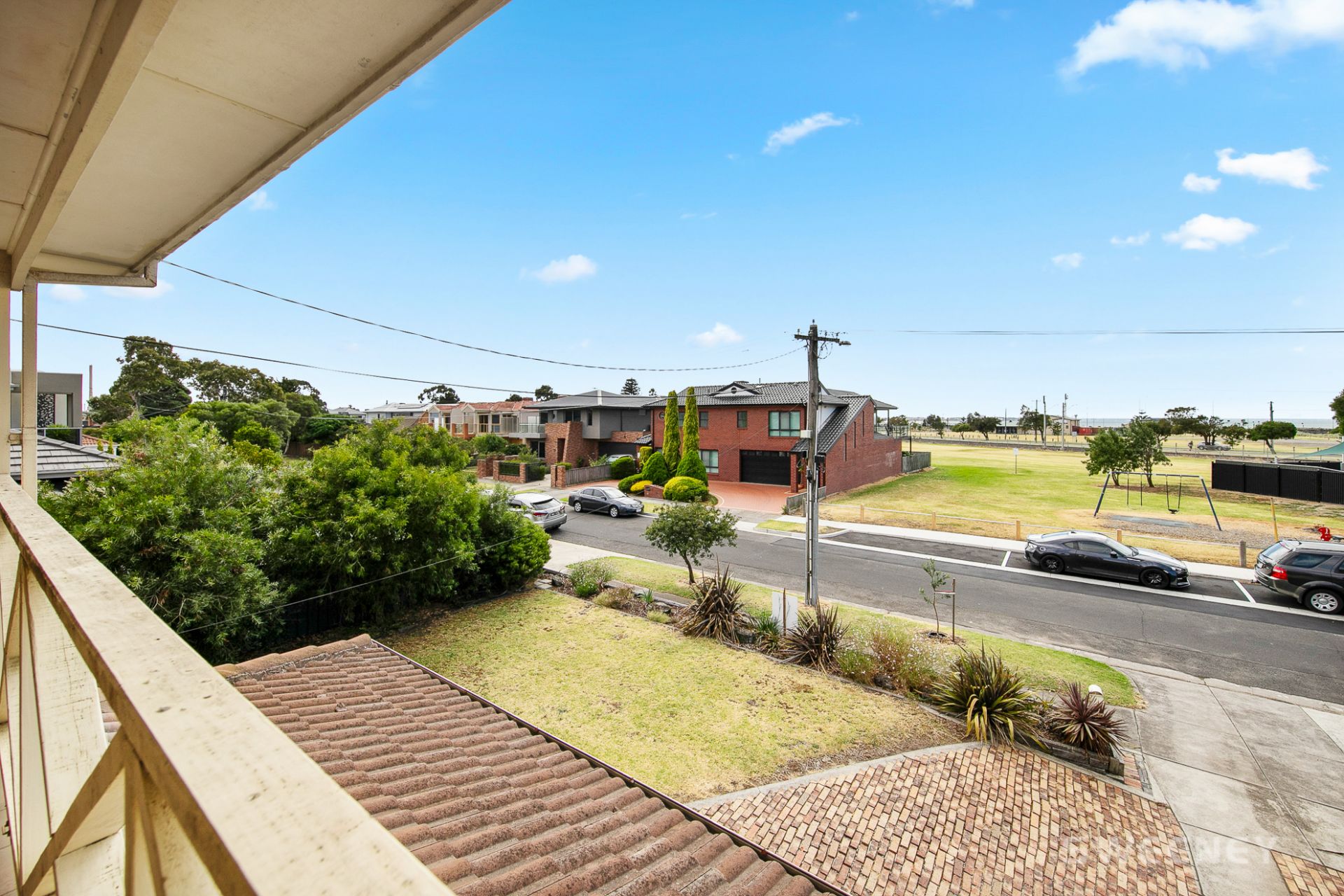 3 Parkside Crescent, Seaholme - Thumbnail 3