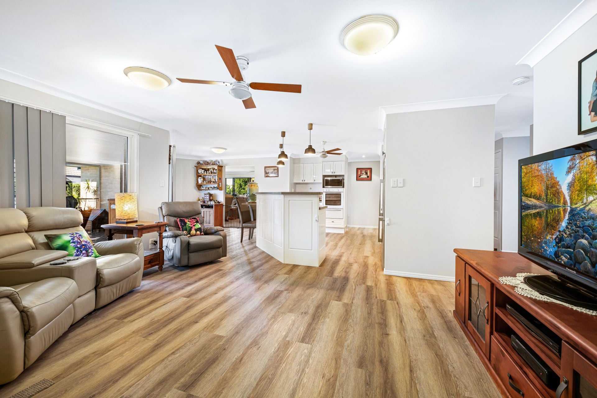 7 Firefly Street Pelican Waters QLD, Pelican Waters - Thumbnail 8
