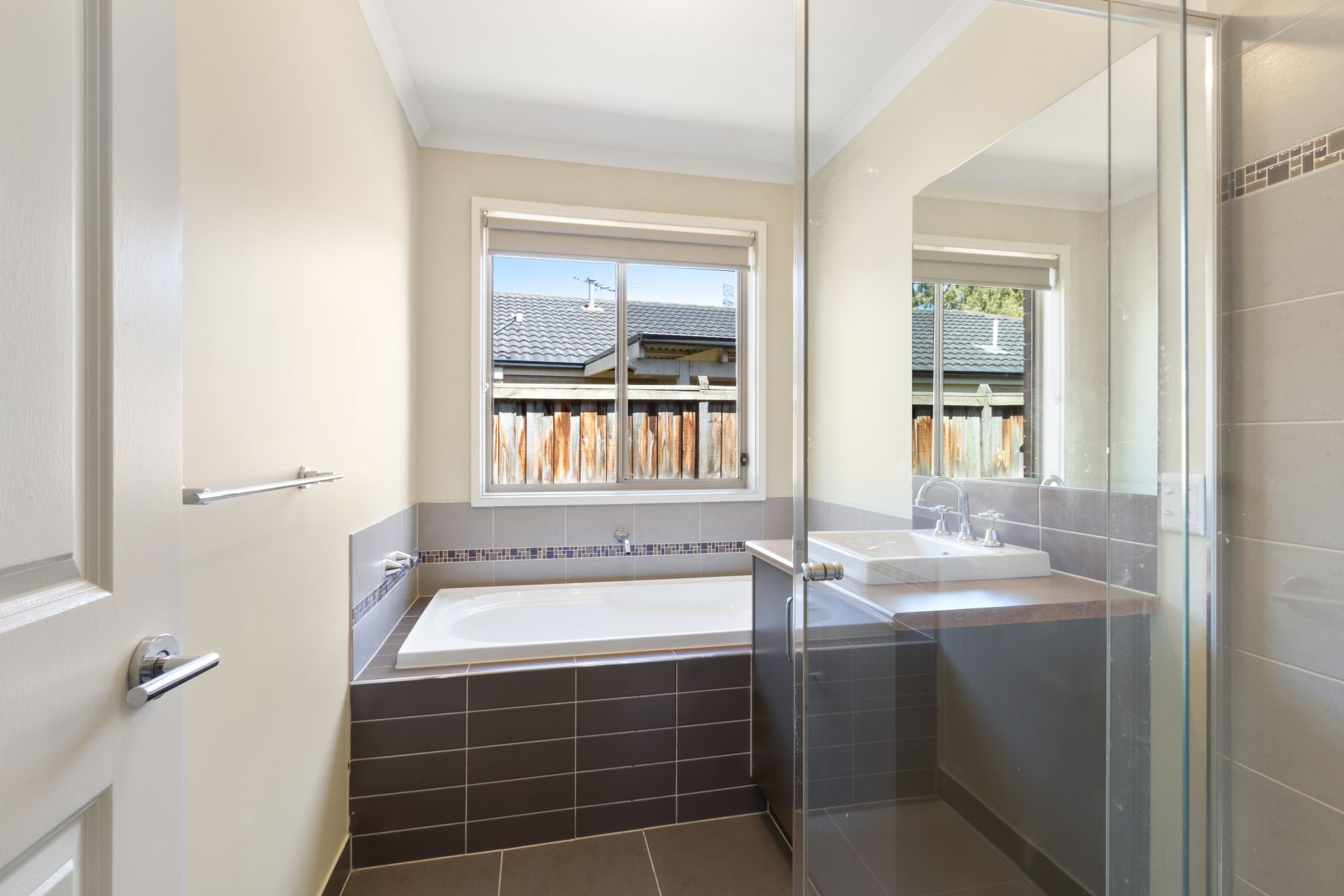 FABULOUS FOUR BEDROOM FAMILY HOME