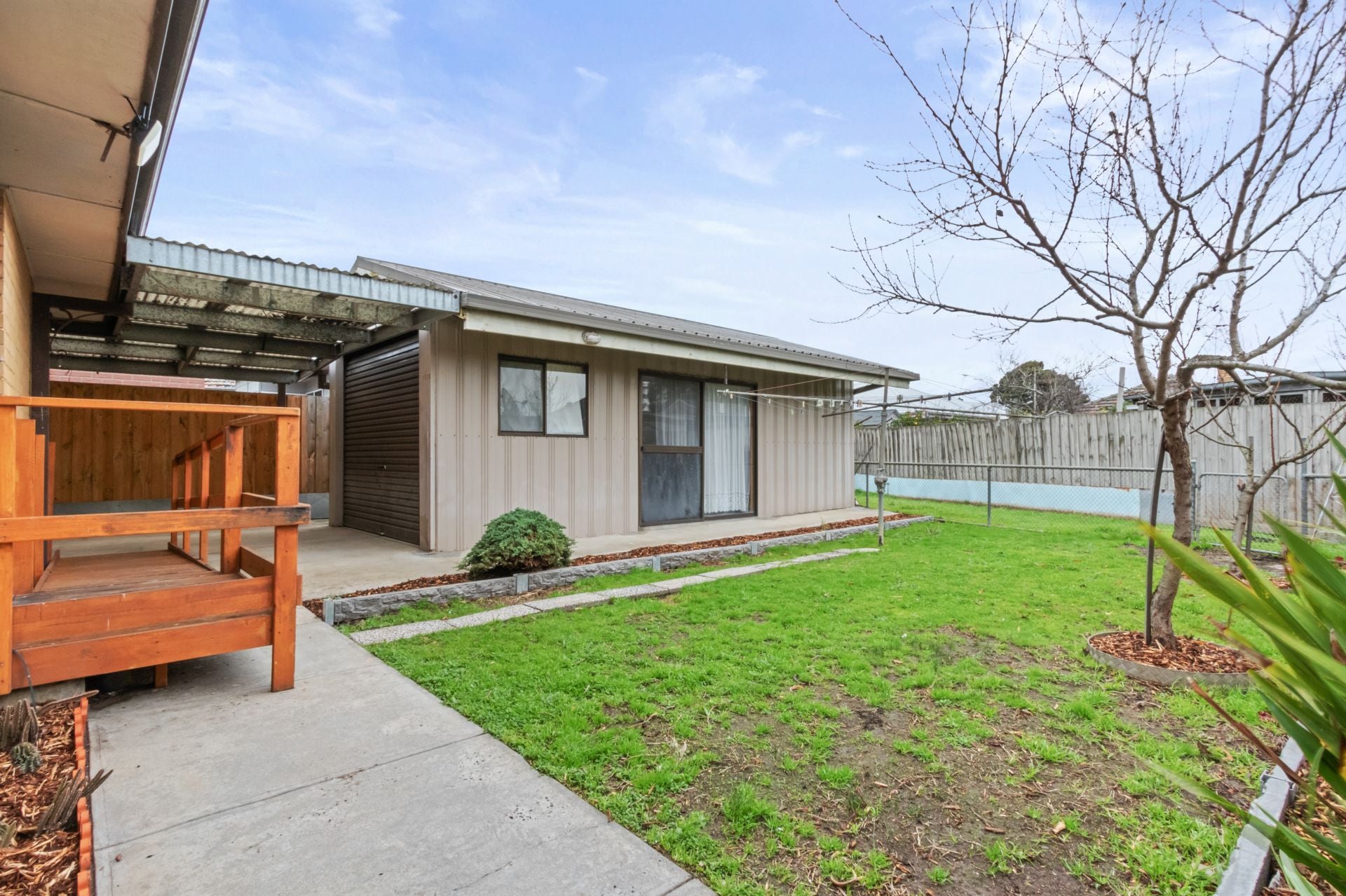 Charming 3-Bedroom home plus Bungalow!