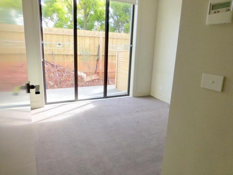 7/216 Belmore Road BALWYN